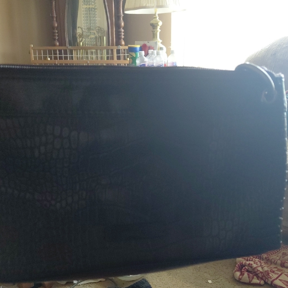 Nine & Co. Brown Croc-Embossed Wristlet